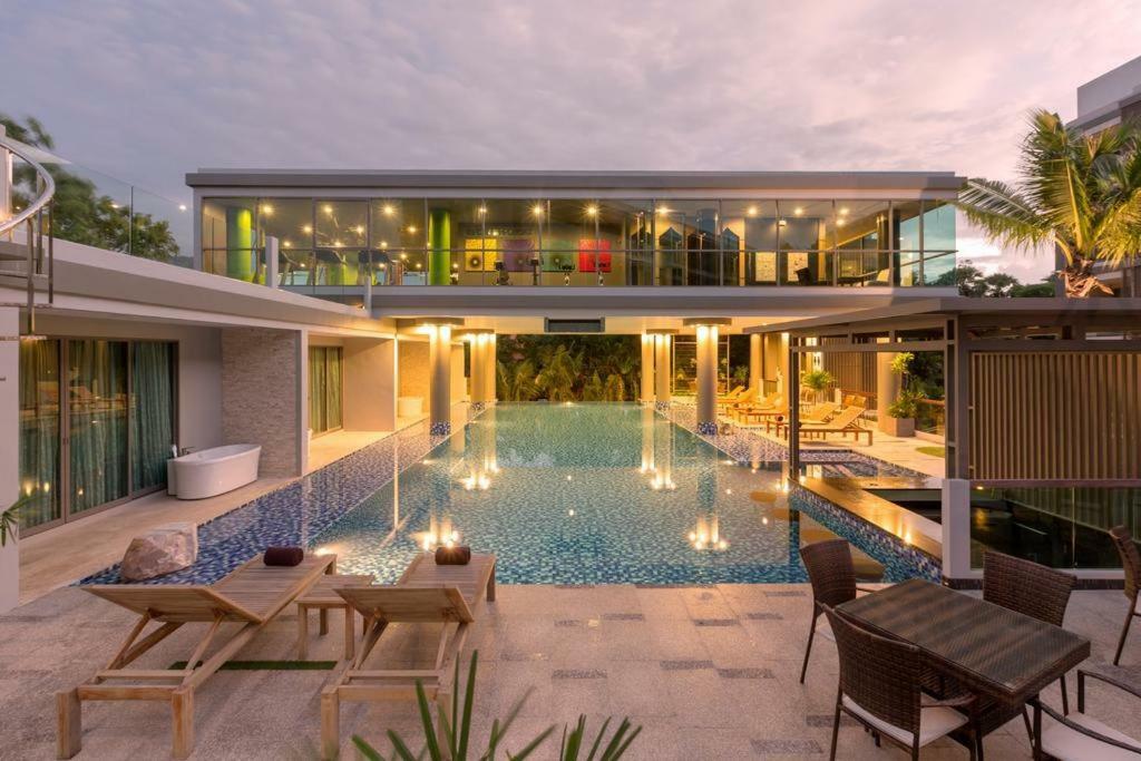 The Regent Phuket Bangtao Beach Praia de Bang Tao Exterior foto